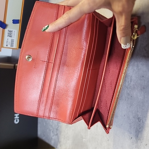 Burberry wallet - Picture 9 of 13